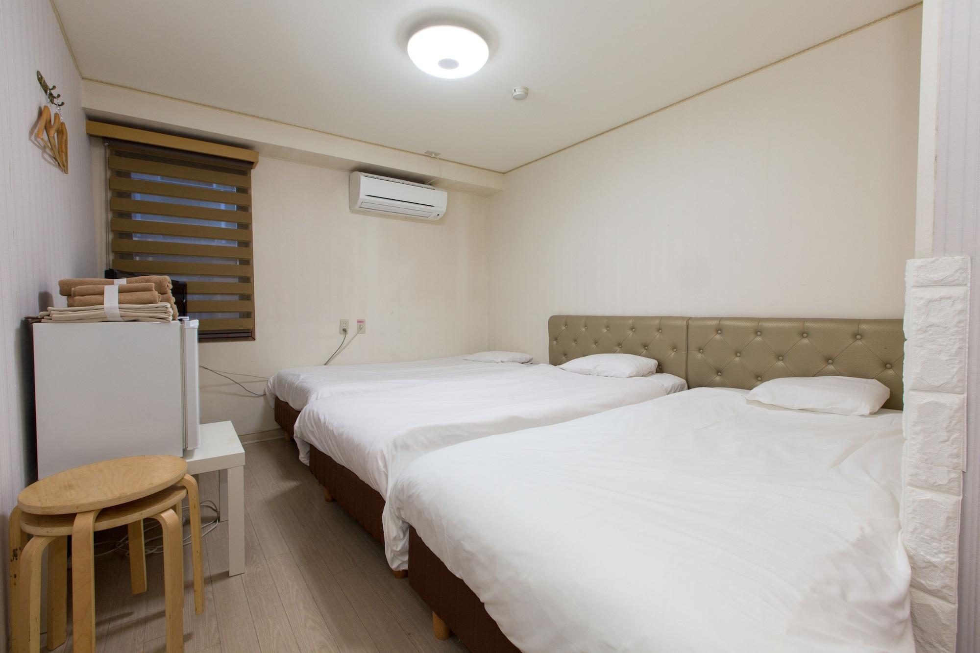 Hotel Empire in Shinjuku Tokio Buitenkant foto