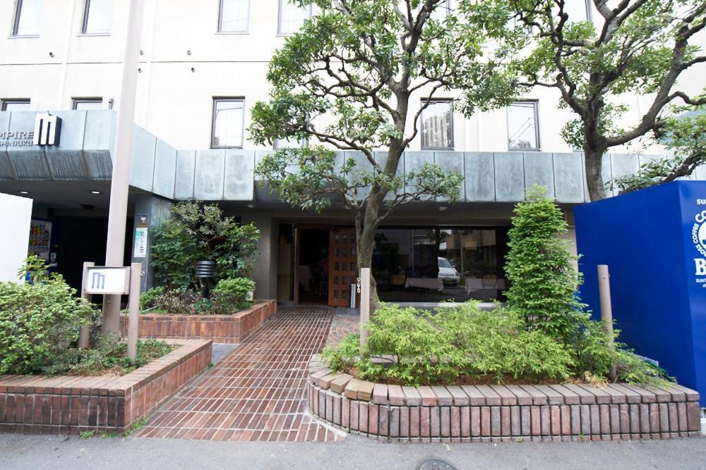 Hotel Empire in Shinjuku Tokio Buitenkant foto