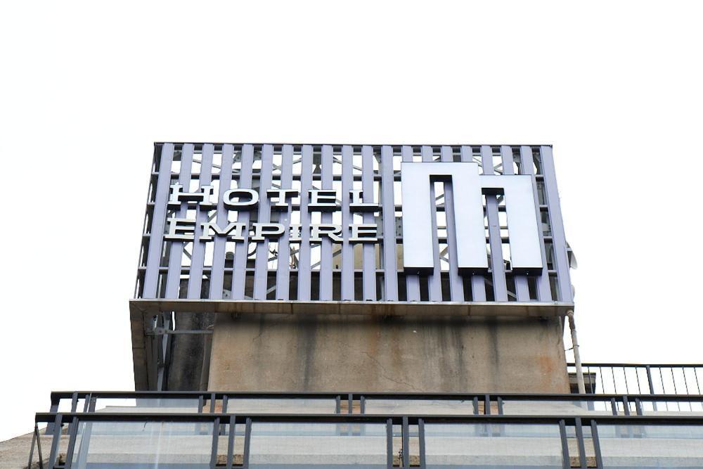 Hotel Empire in Shinjuku Tokio Buitenkant foto